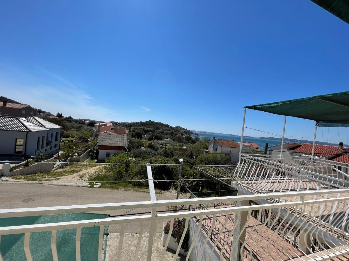 Apartmani Anka I Antonio Drage Buitenkant foto
