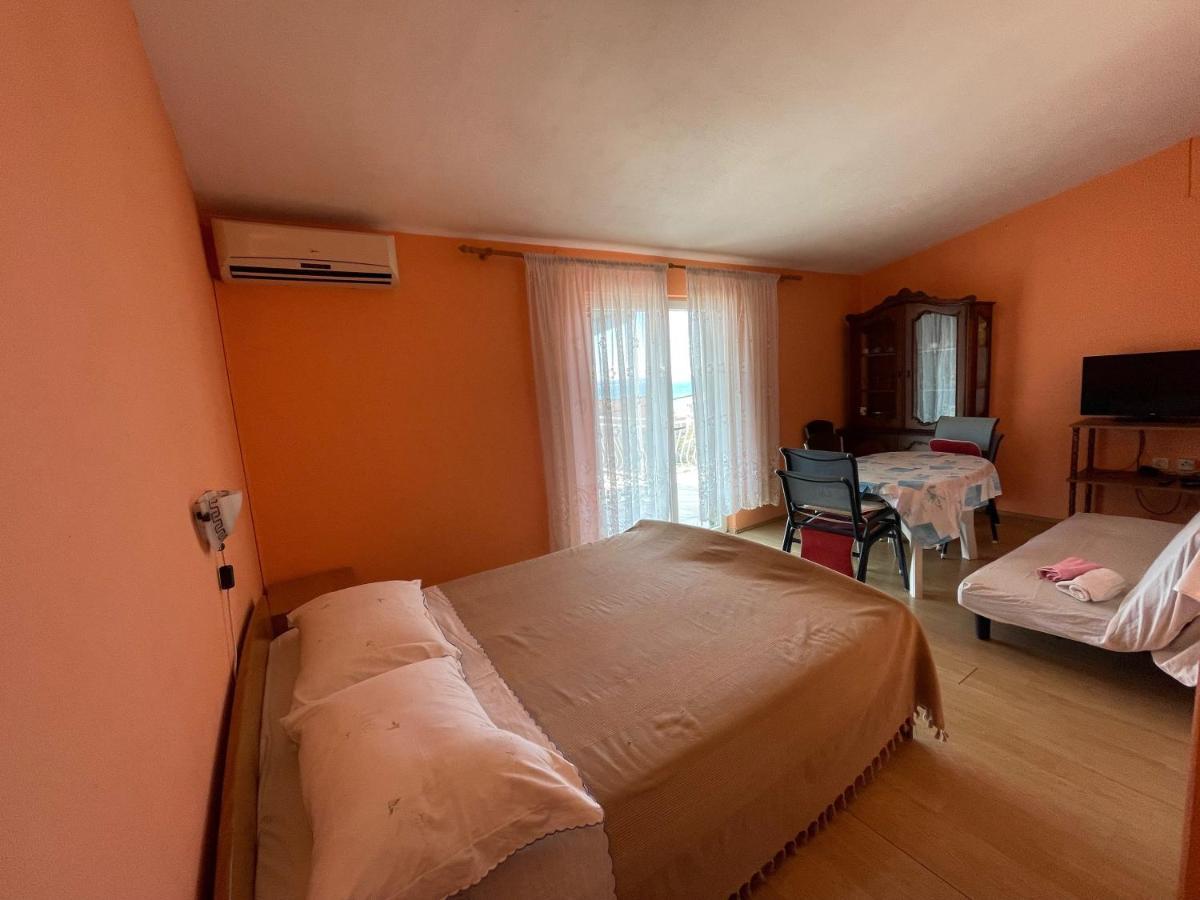 Apartmani Anka I Antonio Drage Buitenkant foto