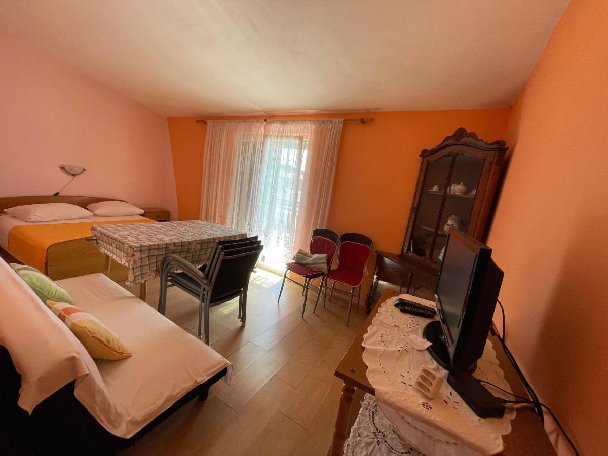 Apartmani Anka I Antonio Drage Buitenkant foto